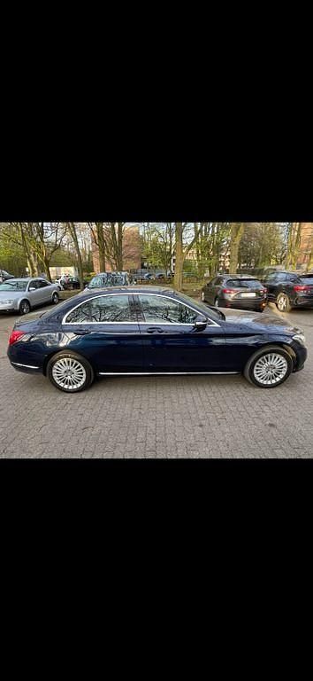 Gebraucht Mercedes C250 Exclusive 204 PS (150 kW) 2015 Blau Limousine