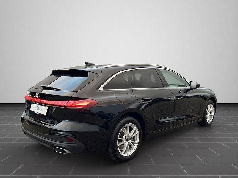 Gebraucht Audi A5 Ambiente 150 PS (110 kW) 2025 Mythosschwarz metallic (metallic) Coupé