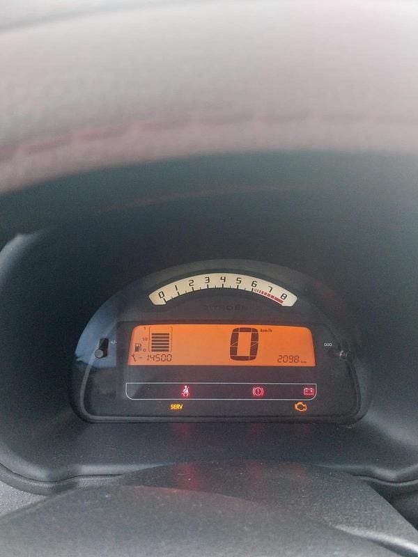 Gebraucht Citroën C2 60 PS (44 kW) 2006 Rot Kleinwagen