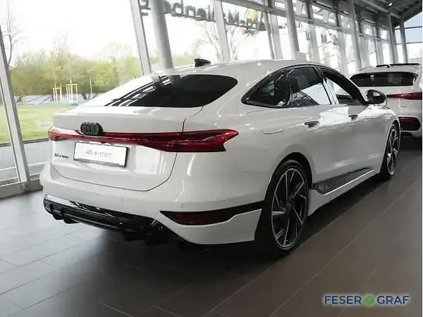 Neu Audi e-tron Ambiente 269 kW (367 PS) 2026 Gletscherweiß SUV