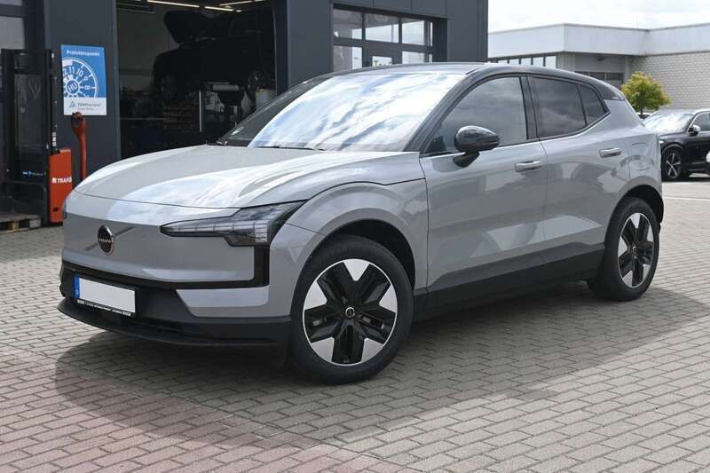 Vapour grey Gebraucht 2024 Volvo EX30 Plus SUV | 32.490 € (Superpreis) - Bild 1/4