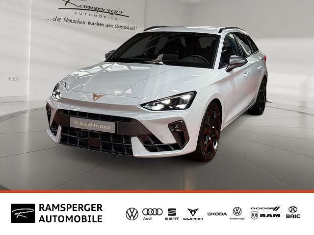 Weiß (glacial weiß metallic) Gebraucht 2025 Cupra Leon VZ Kombi | 36.930 € (Superpreis) - Bild 1/4