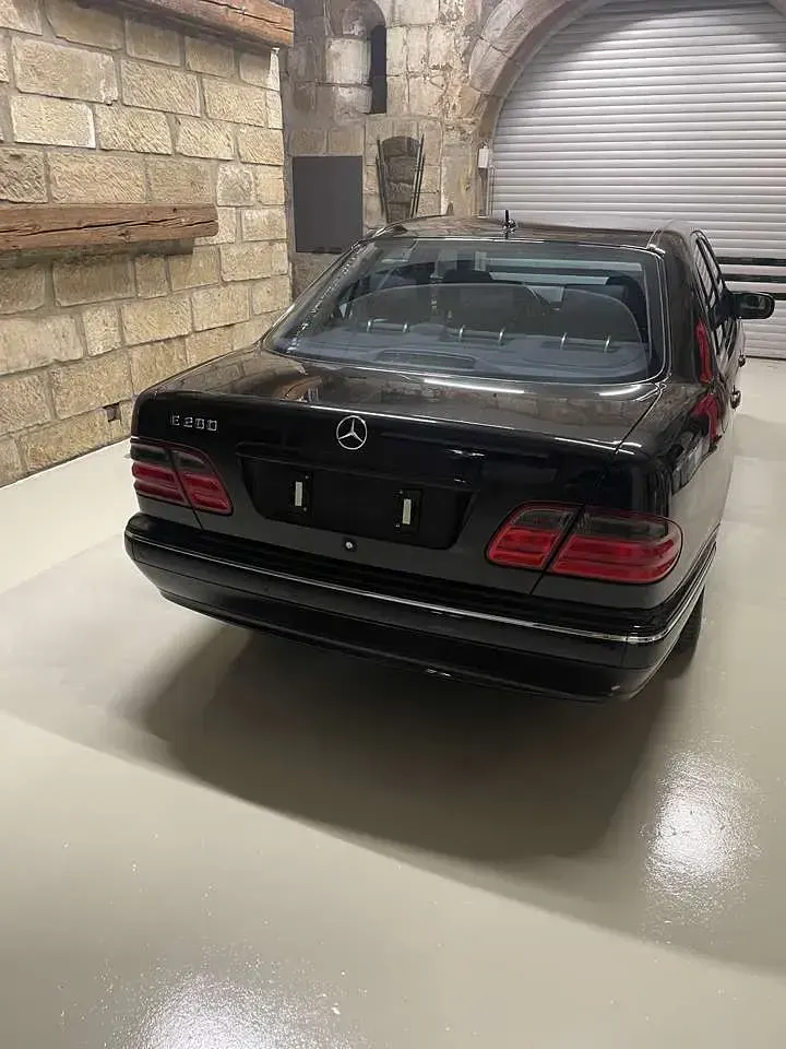 Gebraucht Mercedes E280 Avantgarde 204 PS (150 kW) 1999 Limousine