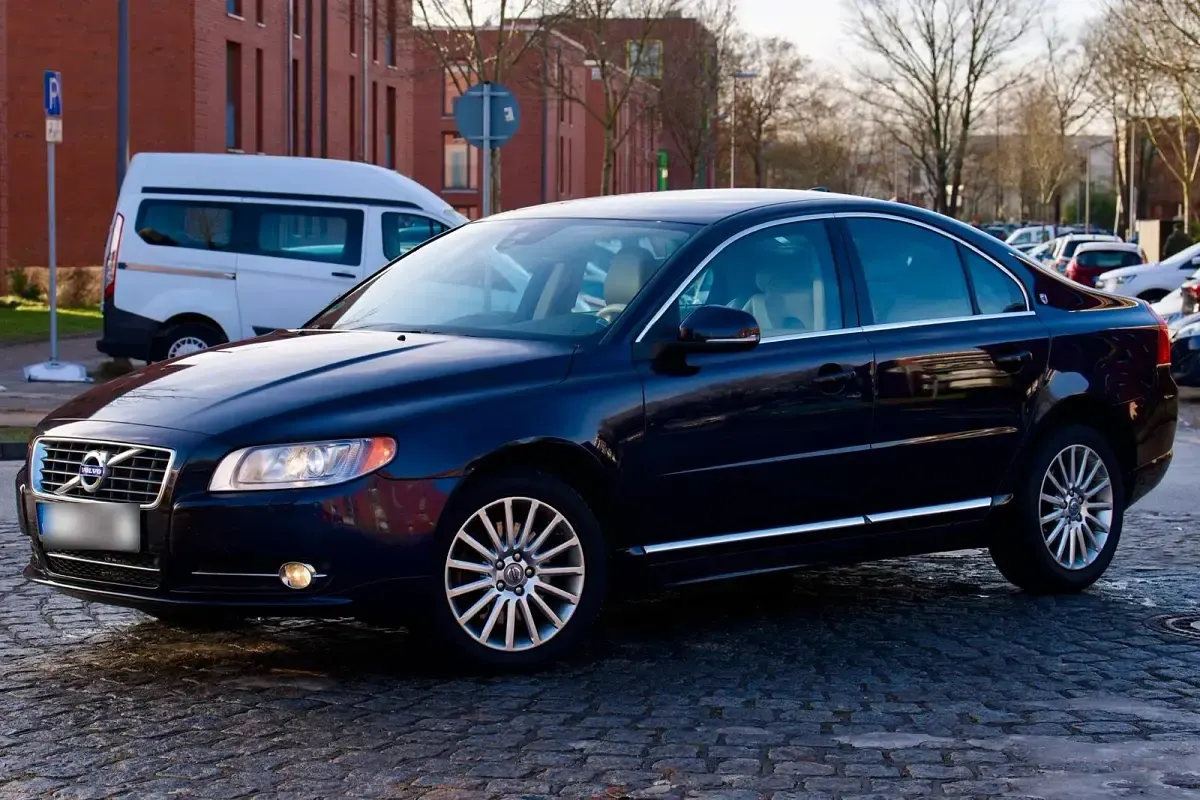 Gebraucht Volvo S80 Executive 305 PS (224 kW) 2012 Blau Limousine