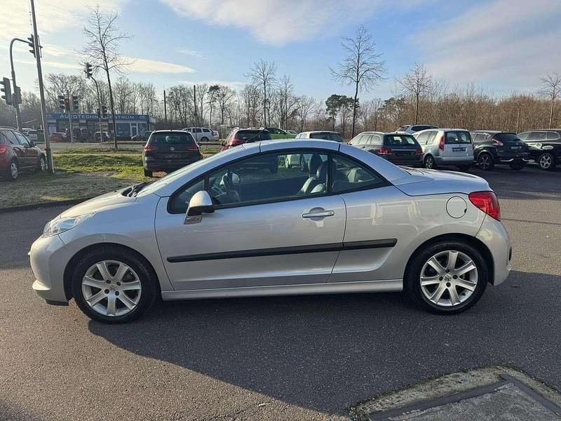 Gebraucht Peugeot 207 Sport 120 PS (88 kW) 2007 Aluminiumgrau/ mit schutzlack Cabrio