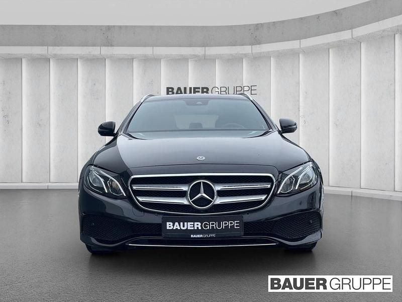 Gebraucht Mercedes E220 Avantgarde 194 PS (142 kW) 2018 Schwarz Kombi