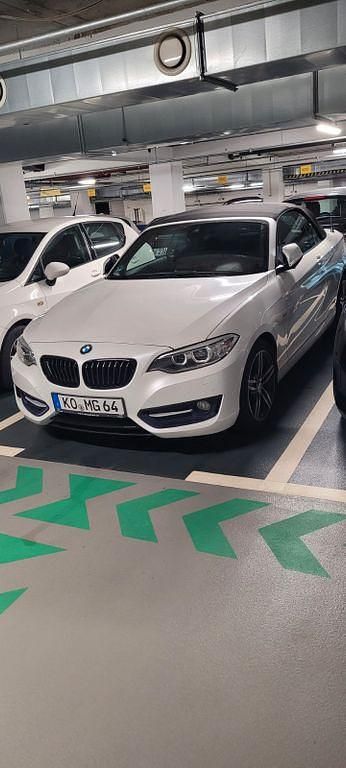 Weiß Gebraucht 2016 BMW 218 Sport Line Cabrio | 14.600 € (Fairer Preis) - Bild 1/3
