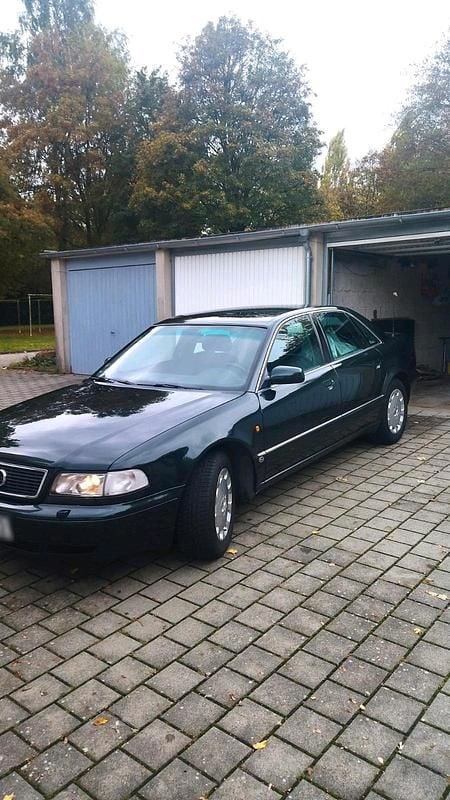 Usata Audi A8 193 CV (141 kW) 1997 Verde Berlina