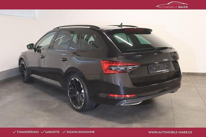 Gebraucht Skoda Superb SportLine 150 PS (110 kW) 2022 Schwarzmagic perleffekt Kombi