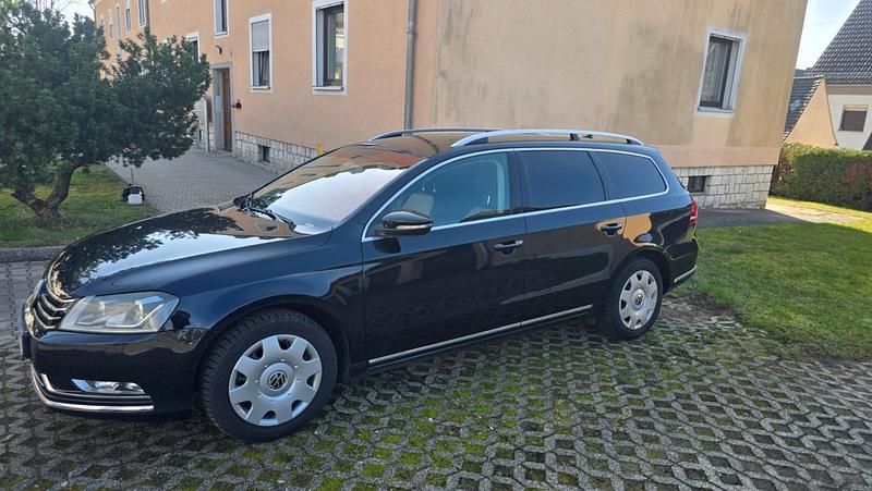 Second-hand VW Passat 170 CP (125 kW) 2012 Negru Break