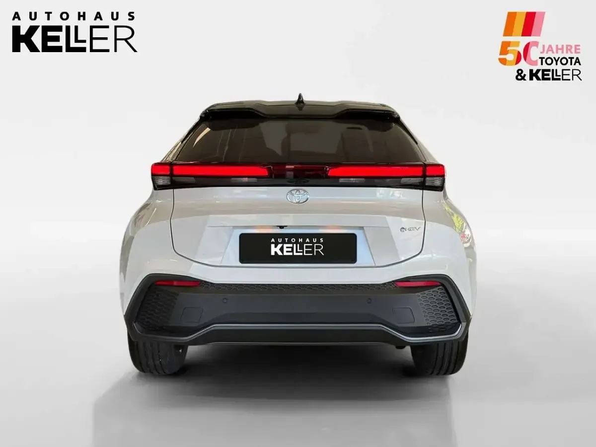 Neu Toyota C-HR 99 PS (72 kW) 2025 Schwarz SUV