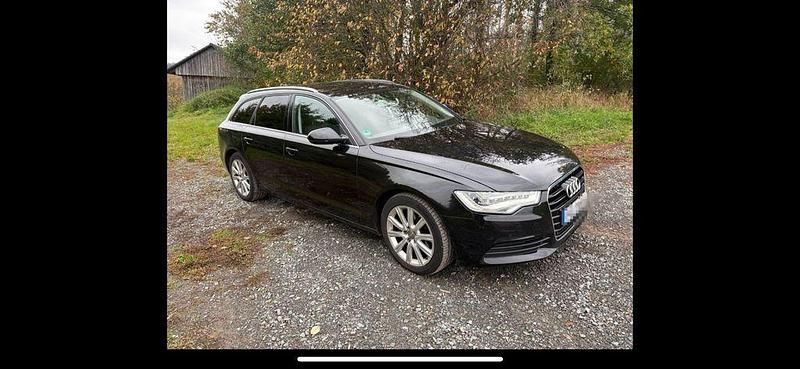 Schwarz Gebraucht 2012 Audi A6 Ambiente Kombi | 8.990 € (Superpreis) - Bild 1/4