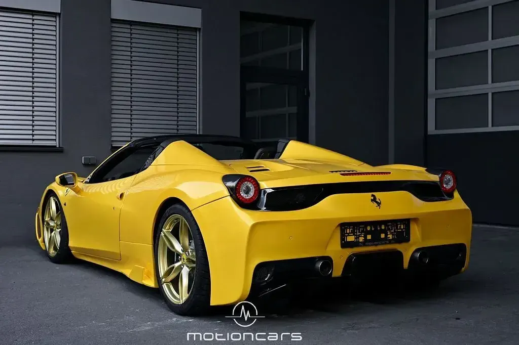 Second-hand Ferrari 458 566 CP (416 kW) 2012 Galben Cabrio