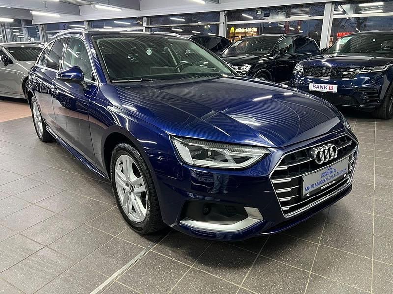 Gebraucht Audi A4 Advanced 204 PS (150 kW) 2022 Navarrablau Kombi
