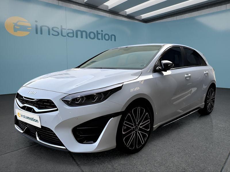 Weiß Gebraucht 2025 Kia Ceed GT GT-Line Kleinwagen | 28.599 € (Superpreis) - Bild 1/4