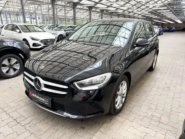 Gebraucht Mercedes B250e Progressive 160 PS (117 kW) 2022 Schwarz Van / Kleinbus