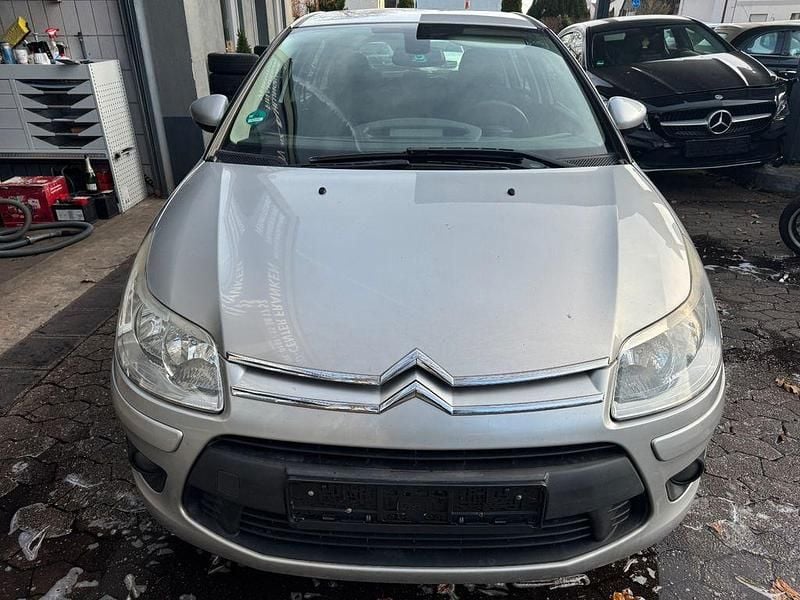 Gebraucht Citroën C4 120 PS (88 kW) 2010 Silber Limousine