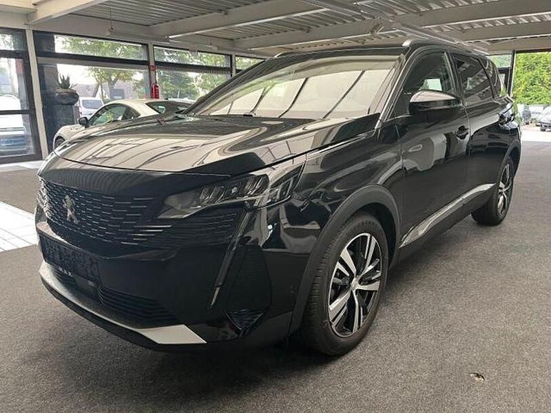 Schwarz Gebraucht 2023 Peugeot 5008 Allure Van / Kleinbus | 26.990 € (Superpreis) - Bild 1/4