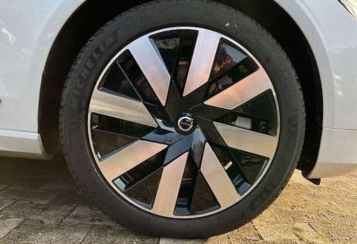 Gebraucht Volvo V90 Plus 350 PS (257 kW) 2025 Weiß Kombi