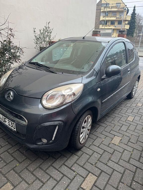 Grau Gebraucht 2013 Citroën C1 Attraction Kleinwagen | 3.500 € (Fairer Preis) - Bild 1/4
