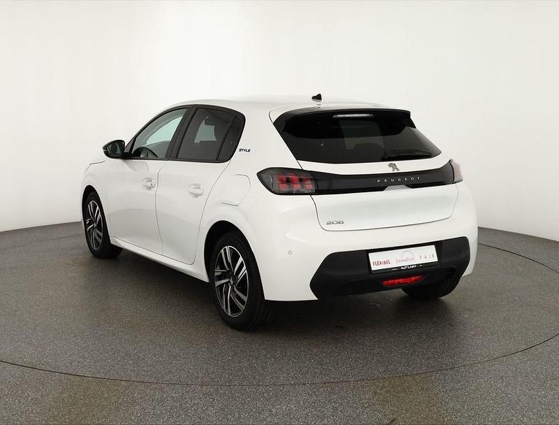 Gebraucht Peugeot 208 75 PS (55 kW) 2023 Weiß Kleinwagen