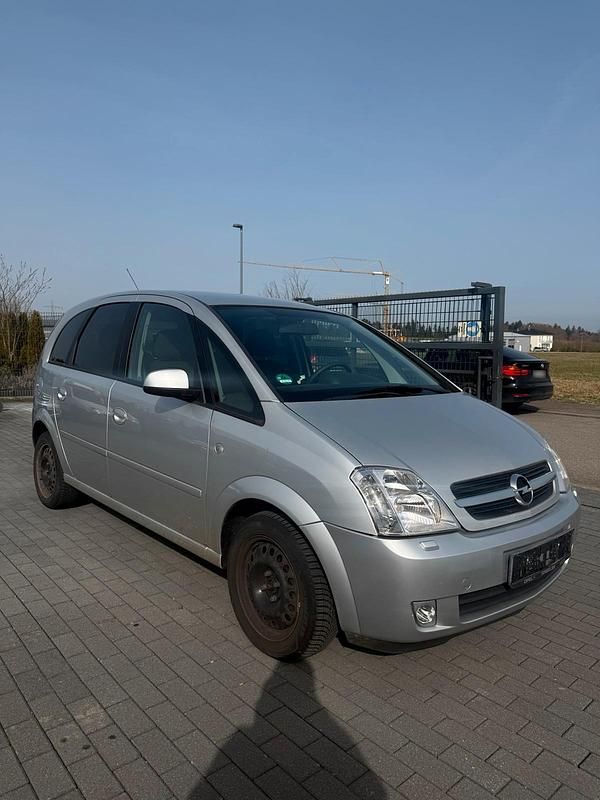 Gebraucht Opel Meriva 101 PS (74 kW) 2005 Silber Van / Kleinbus