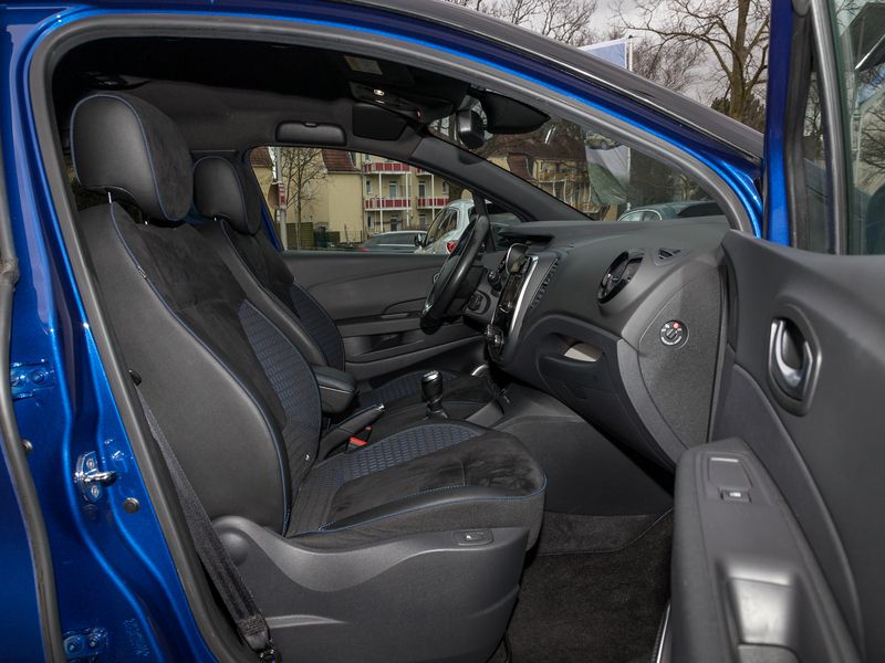 Gebraucht Renault Captur Version S 150 PS (110 kW) 2018 Blau SUV
