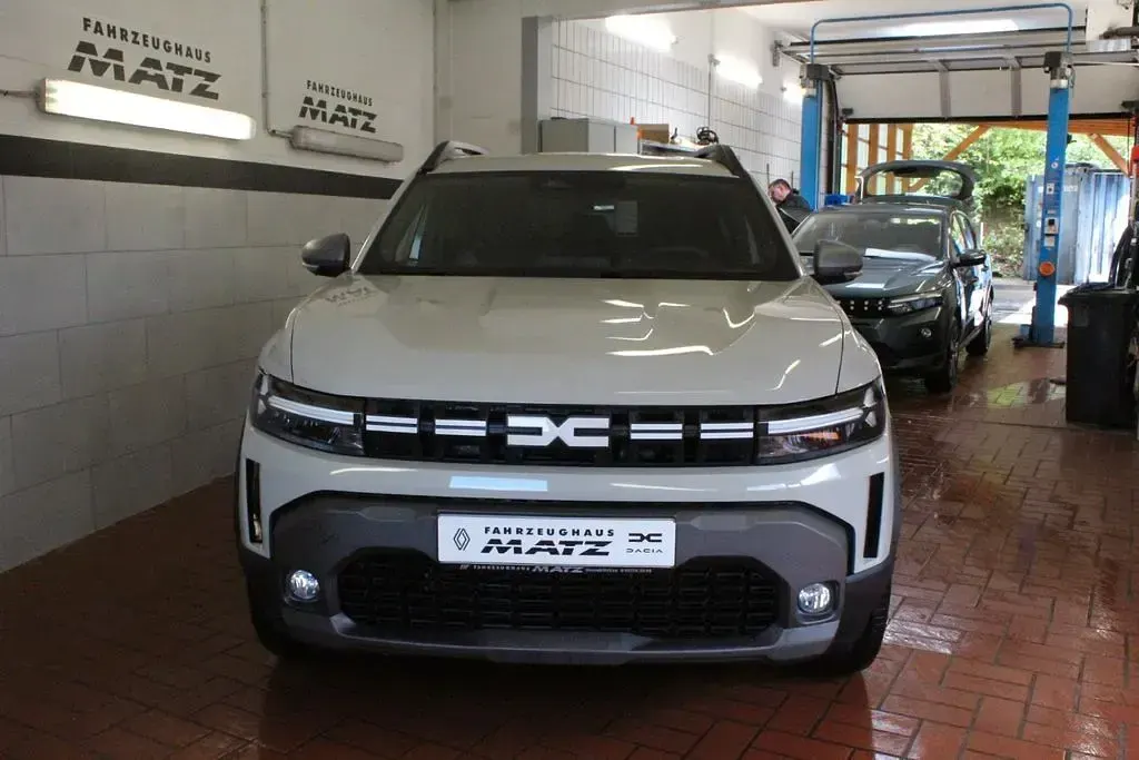 Nowe Dacia Duster Journey 140 KM (102 kW) 2026 Beżowy SUV