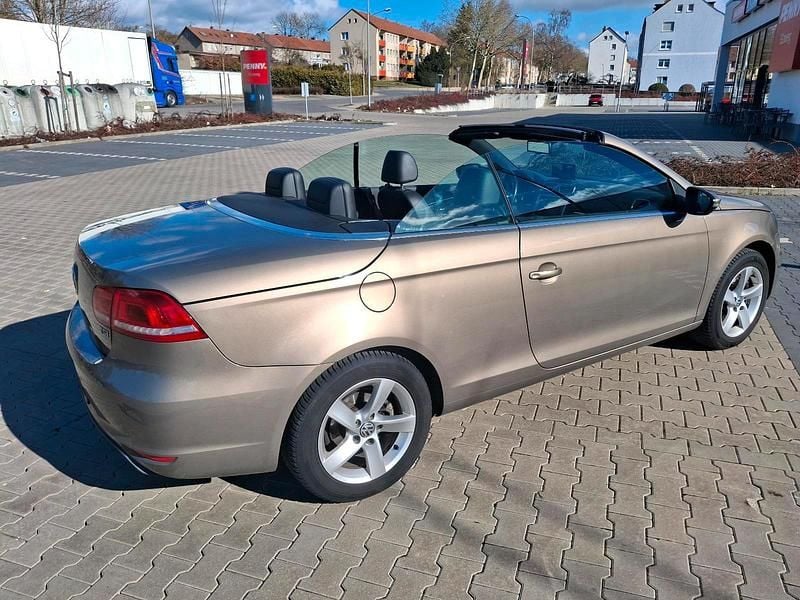 Gebraucht VW Golf Cabriolet 160 PS (117 kW) 2014 Gold Cabrio