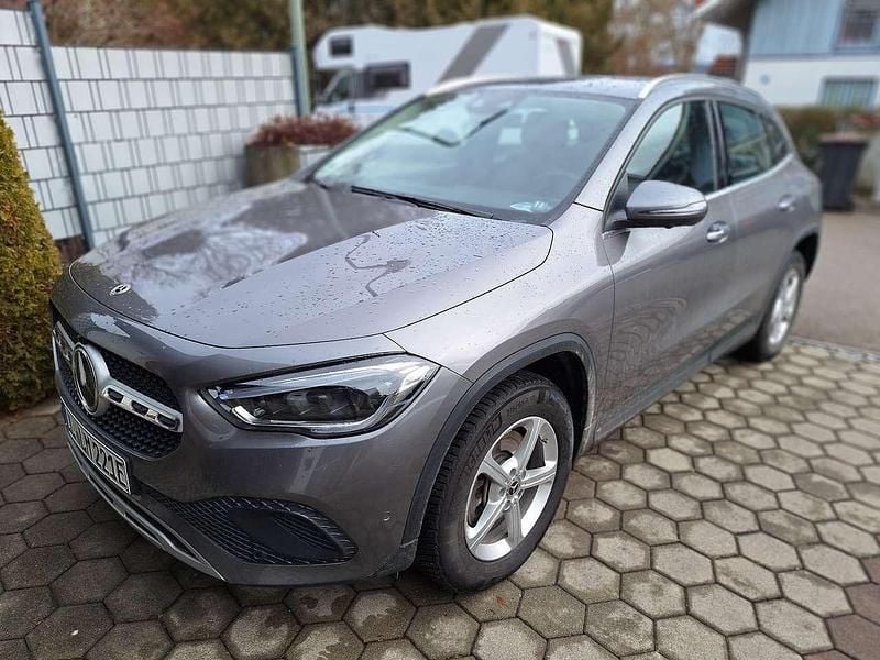 Gebraucht Mercedes GLA250 160 PS (117 kW) 2023 Grau SUV