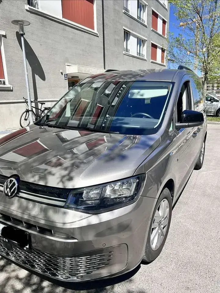 Używany VW Caddy 102 KM (75 kW) 2023 Minivan