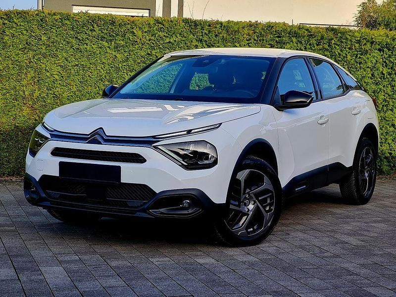 Gebraucht Citroën C4 Feel 131 PS (96 kW) 2023 Weiß SUV