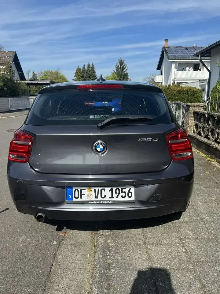 Gebraucht BMW 120 184 PS (135 kW) 2012 Grau Kleinwagen