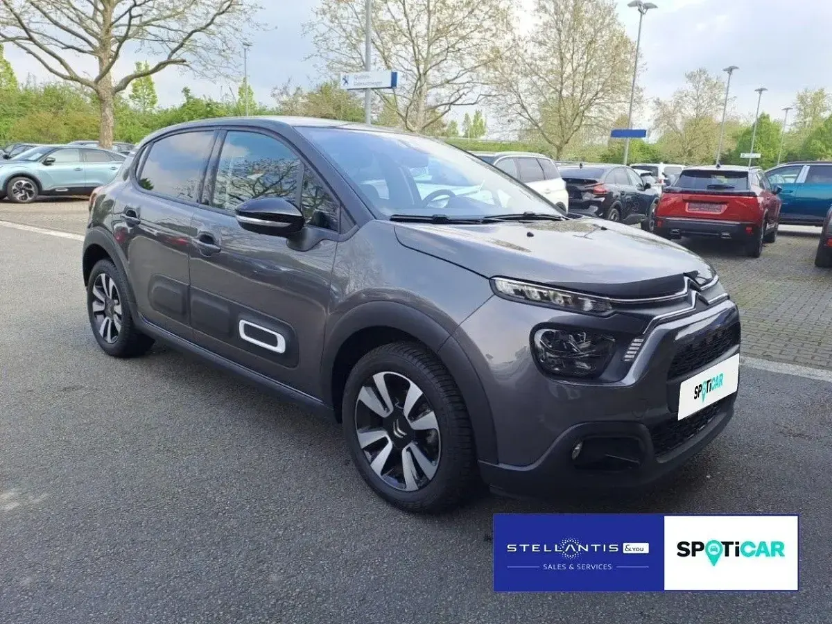 Gebraucht Citroën C3 Shine 110 PS (80 kW) 2024 Grau Kleinwagen