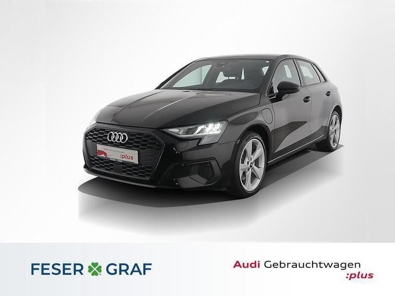 Schwarz Gebraucht 2022 Audi A3 Sportback e-tron Comfort Limousine | 20.889 € (Guter Preis) - Bild 1/4