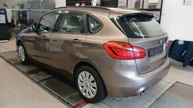 Gebraucht BMW 216 Active Tourer Advantage 116 PS (85 kW) 2018 Beige Van / Kleinbus