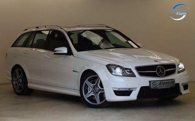 Weiß Gebraucht 2013 Mercedes C63 AMG AMG Limousine | 44.999 € - Bild 1/4