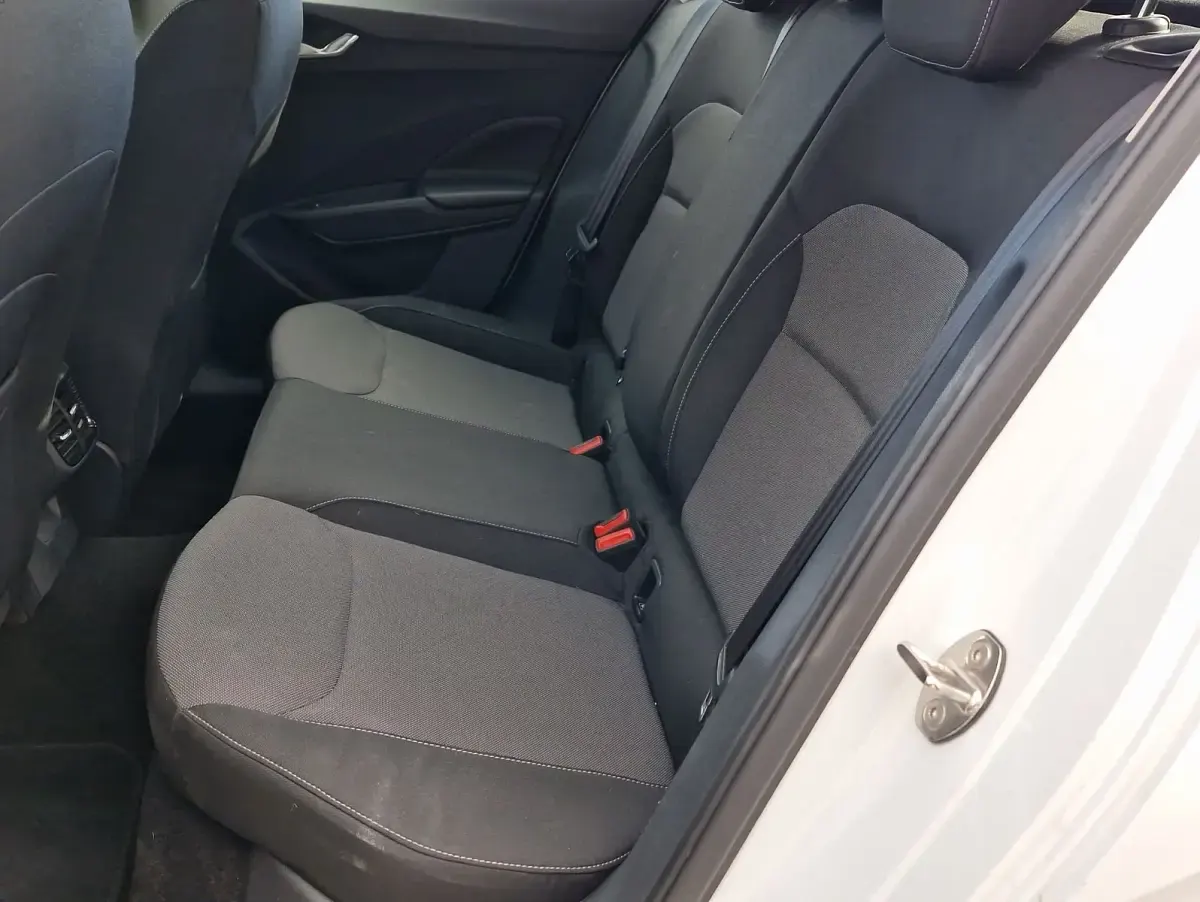 Gebraucht Skoda Fabia Selection 80 PS (58 kW) 2025 Weiß metallic Kleinwagen