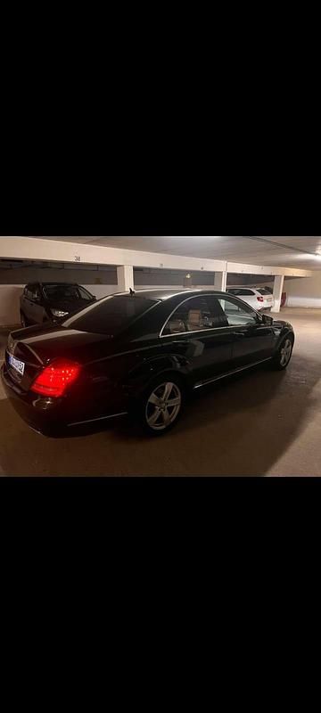 Gebraucht Mercedes S350 258 PS (189 kW) 2011 Schwarz Limousine