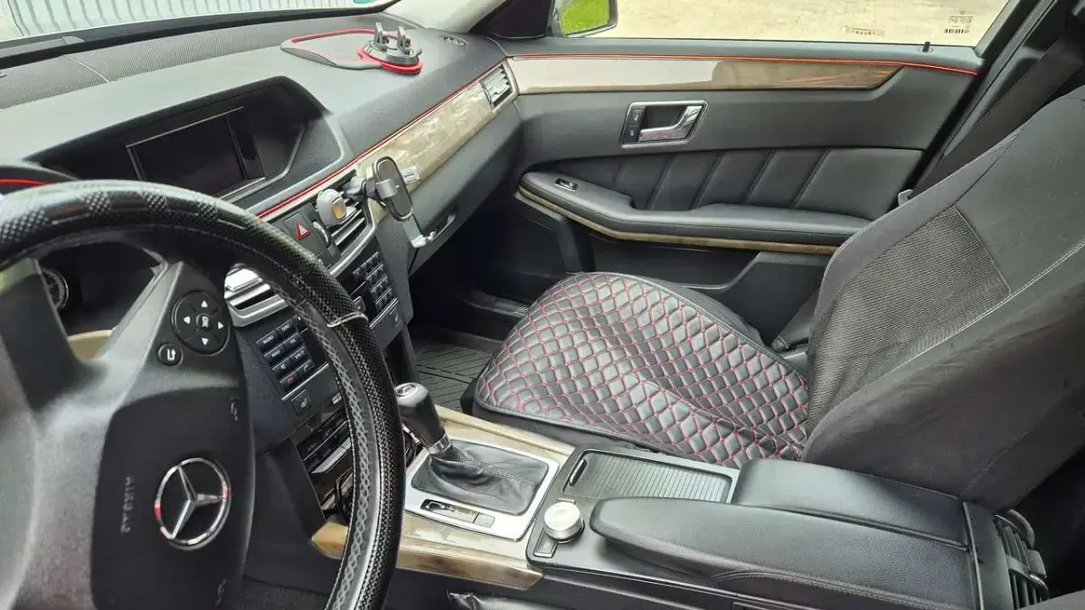 Usata Mercedes E250 Elegance 204 CV (150 kW) 2009 Berlina