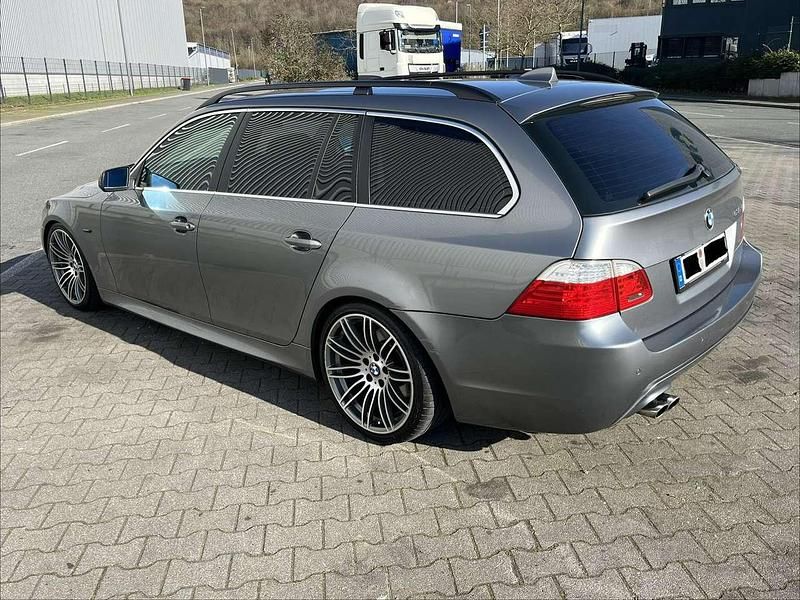 Gebraucht BMW 525 Advantage 197 PS (144 kW) 2008 Kombi