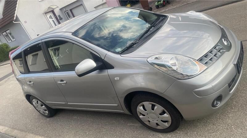 Silber Gebraucht 2008 Nissan Note Acenta Van / Kleinbus | 2.450 € - Bild 1/4