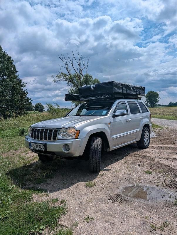 Silber Gebraucht 2008 Jeep Grand Cherokee Overland SUV | 9.999 € (Fairer Preis) - Bild 1/4