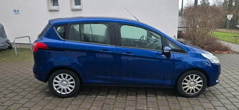 Gebraucht Ford B-MAX 101 PS (74 kW) 2016 Blau Van / Kleinbus