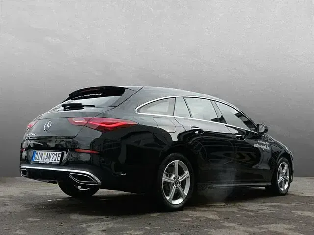 Gebraucht Mercedes CLA250e AMG line 163 PS (119 kW) 2024 Andere farbe Coupé