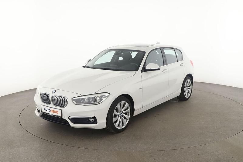 Weiß Gebraucht 2018 BMW 118 Urban Line Kleinwagen | 16.580 € (Fairer Preis) - Bild 1/3