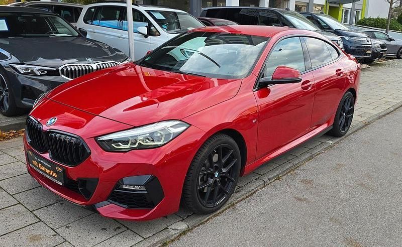 Rot Gebraucht 2024 BMW 218 M Sport Coupé | 26.850 € (Guter Preis) - Bild 1/4