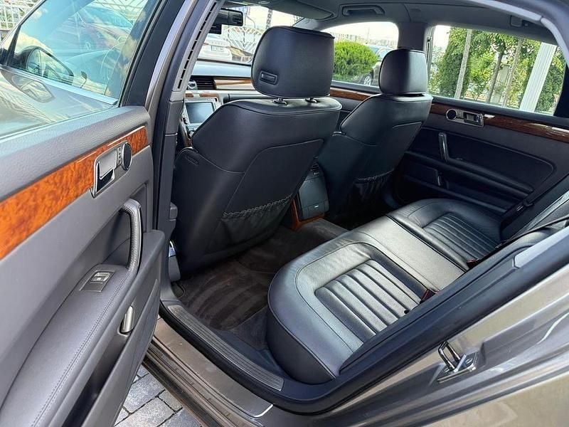 Gebraucht VW Phaeton 245 PS (180 kW) 2013 Grau Limousine