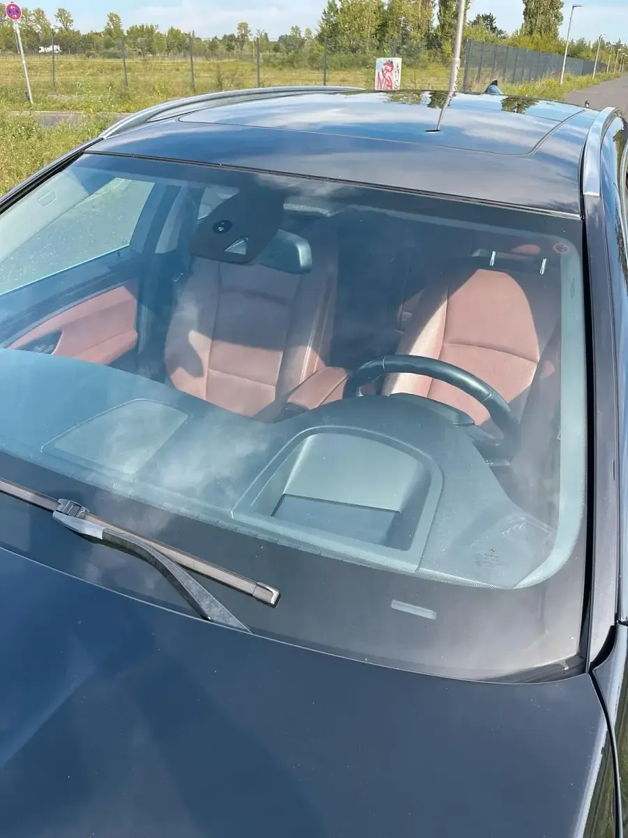 Gebraucht BMW 520 184 PS (135 kW) 2012 Schwarz Kombi