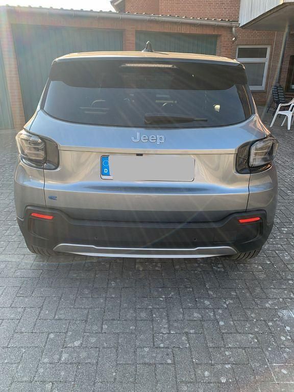 Gebraucht Jeep Avenger EV 114 kW (156 PS) 2023 Grau SUV